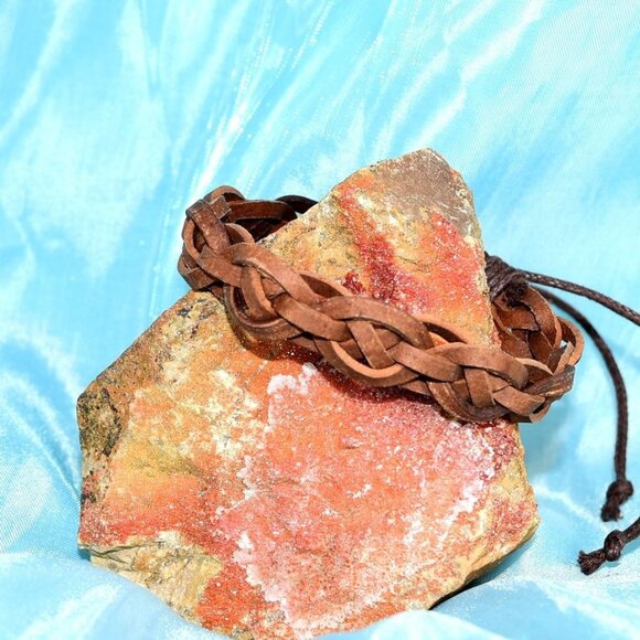 Celtic Braid Mens Weathered Sliding Tie Leather Bracelet Rustic Brown Gift Ready - Picture 1 of 7